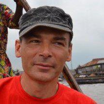 PaoloAstengo's profile picture. Imprenditore, medico e volontario. Eterno studente. Irrequieto, nato a Savona 55 anni fa, vivo a Ivrea, ho il cuore in viaggio e prima o poi partirò di nuovo.