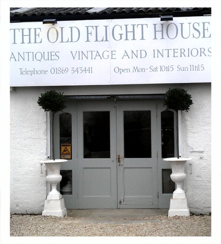 ANTIQUES VINTAGE AND INTERIORS