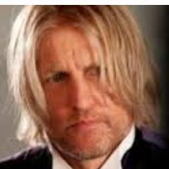 Viejo, borracho y feo. Dicen que bebo demasiado NO ES VERDÁ. Mi pelo pantene, mola. Freixe. #SpanishHGFakes