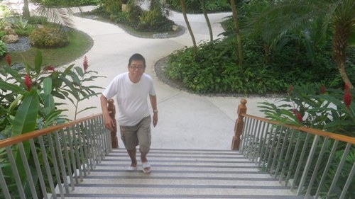 male, 5'11'', 200 lbs., 59 yrs.old, plays chess. pool, pingpong, swimming.