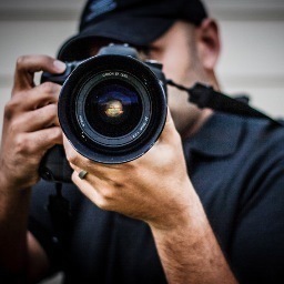 Professional freelance/portrait photographer