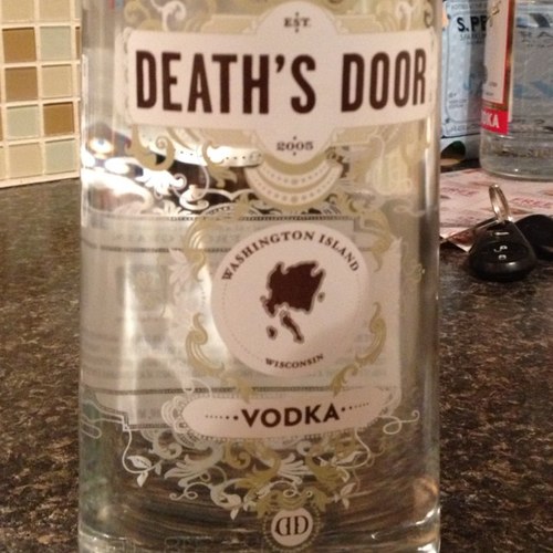 SlurryT's profile picture. Just an average squirrel trying to get a nut Loves The Brewers, Packers and a cold bottle of beer