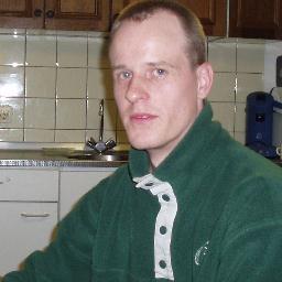 Naam Dennis
41jr oud
Hobby’s: Wandelen/Fietsen/Terrasje pakken/DJ op internet 
Persoonlijkheid: Rustig/Behulpzaam/Helpende hand/Gevoelig