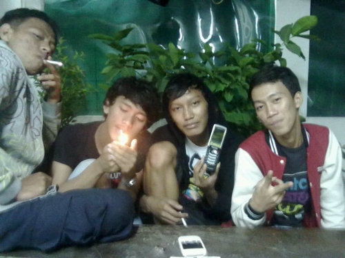 adelesmana18's profile picture. meranjak kedisiplinan