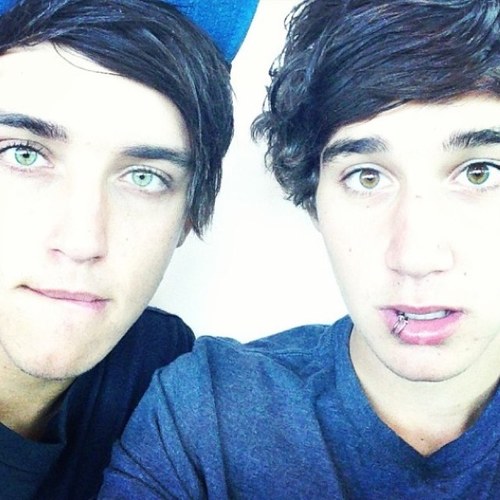 Idk bro, I just love the Janoskians.