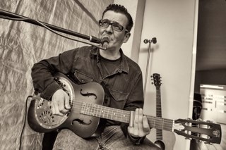 Bluesin' Rocker. Hooked on Blues and Rock 'n Roll. Love to play guitar and slide guitar.