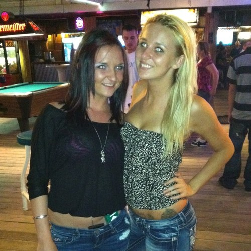 NicoleHand5's profile picture. Finally finding my way through these obsticles. Getting my life back together slowly but surely. I have the best family and friends a girl could ask for