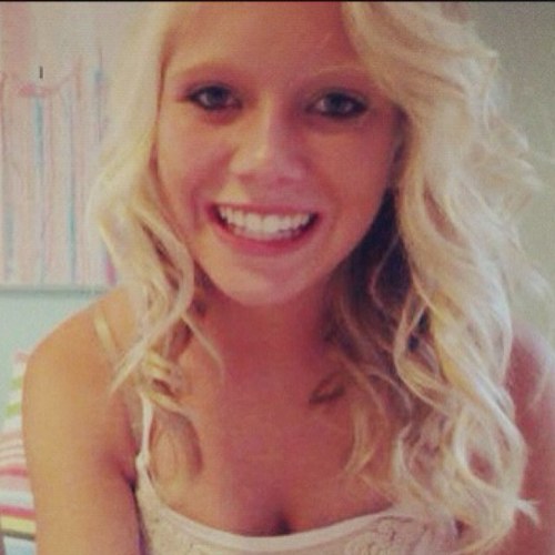 katelyn_k12's profile picture. If you wanna be different, try being yourself. 
UC BearKitten