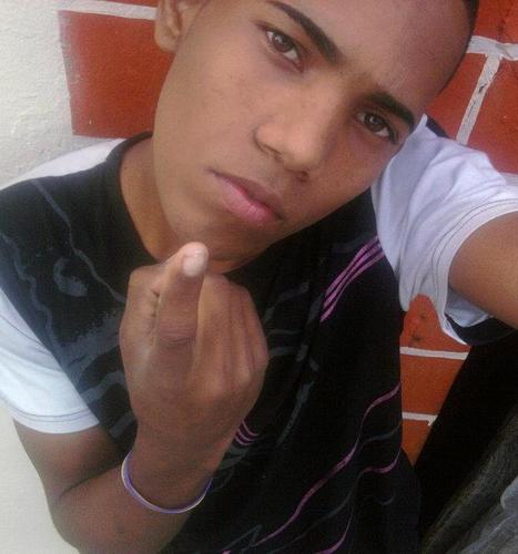 hola soy yunior desde twitter sigueme @yunior_flow1