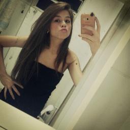 Sou da minha irmã @vishMiilena  u-u. Pareço chata, mas sou insuportável. Só sou legal com quem eu quero! *-* http://t.co/wuWhxFhzfh