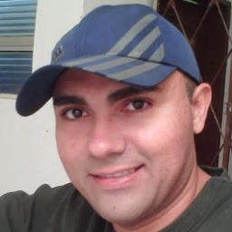 Paraibano, Evangélico. Bacharel em Direito pela UEPB, fascinado e apaixonado pelas ciências jurídicas, e em nome de jesus serei um Juiz federal.