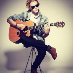SIMPSONIZERS 3 i love cody simpson 
Fans de Cody
