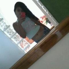 Não se mede caráter por aparência e  nem felicidade por sorriso . Taylor Monse*-*.