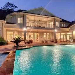 Tweeting pictures of lovely homes!