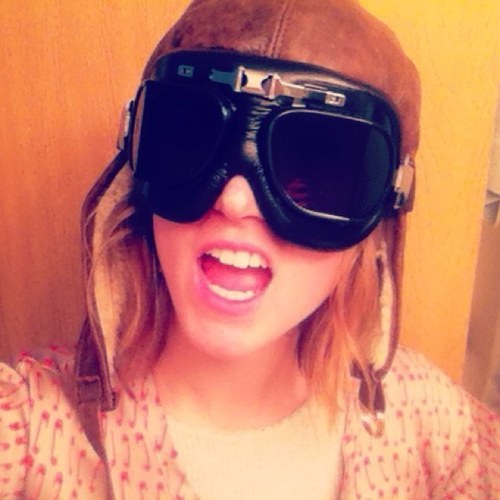 danistreethoop's profile picture. I like to dance. I like to hula hoop. I like fire. I like to dance with my hula hoop while it's on fire. SO THROW MONEY AT ME (: xx