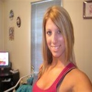 rachellewellman's profile picture. 