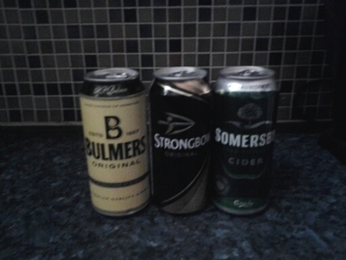 Jonnykmills's profile picture. Music fan and cider drinker, lover of all things radiohead! Scotlands next big author!!!