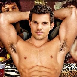 LaPushinIntoYou's profile picture. Sup? Name's Jacob.I used to be obsessed with Bella. But now I've got my eyes on someone a little more... hot. -smirks- //Gay//