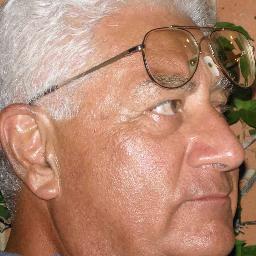 AARomita's profile picture. dal 1965 BITtologo e ora ....... Una volta che avrete imparato a volare, camminerete sulla terra guardando il cielo, perchè è lì che vorrete tornare (Leonardo)