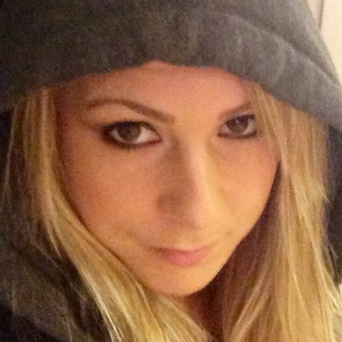 tellenj's profile picture. 