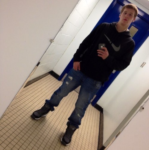 CQuickle's profile picture. Party Hard