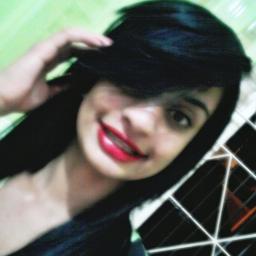 Deus,me proteja do inimigo que me ataca... E mais ainda do inimigo que me abraça.