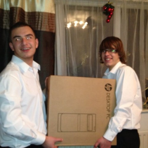 hosinski2's profile picture. My relationship is like an iPhone 5. I dont have an iPhone 5.