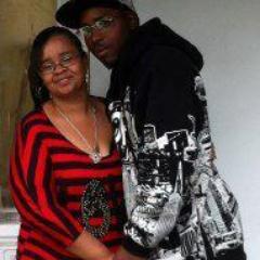 lakergirlsam's profile picture. 