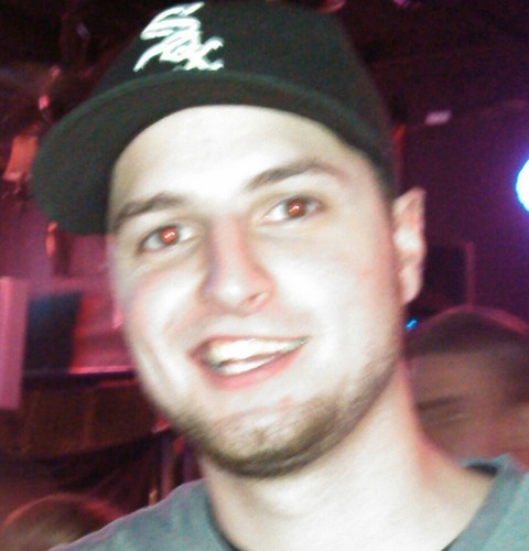 tuldrick's profile picture. broadcast school graduate. sports junkie. future business mogul. always knew it'd be like this when i was in the kitchen