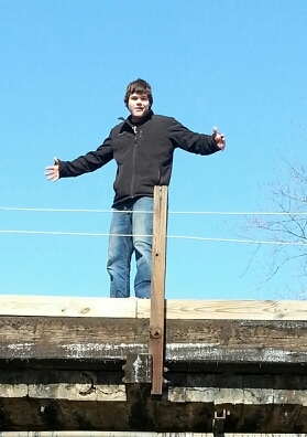 Lorenhilty's profile picture. blank