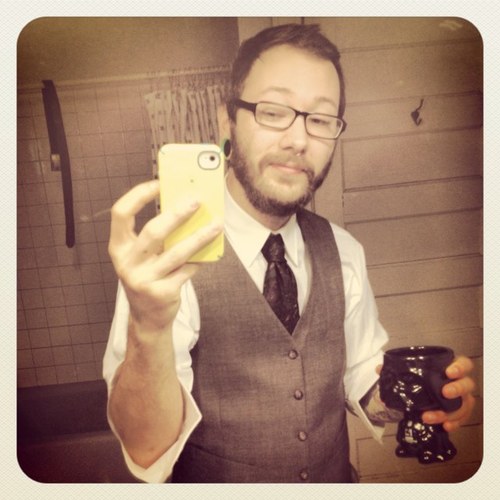 coolinwithcosta's profile picture. What's the time? Diaper time! Proud father of a wriggly Cayuga duckling.