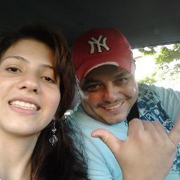 Profesional en negocios internacionales con especialización en gestión de proyectos. 32 años, un hijo y proximo a contraer matrimonio.