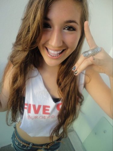 ∞Directioner∞
Follow! 1D updates, trends, etc.. I'm weird, heads up! c: