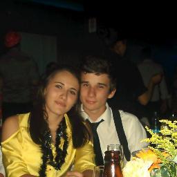 Talvez um anjo não seja aquele que possui asas, mas sim, aquele que nos faz sorrir.
Propriedade do @marrecovine