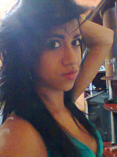 me chamo leticia monique,sou casada e amo muiito meu marido s2