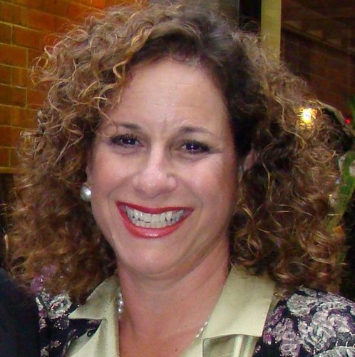 Impatient FL Dem. Media darling, great fundraiser\speechwriter. Fiercely loyal friend, wife & mother. Screw w/me at your own peril. #UnapologeticallyJewish