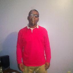 imma grown ass man dont chase female i chase my dreams and let females chase me