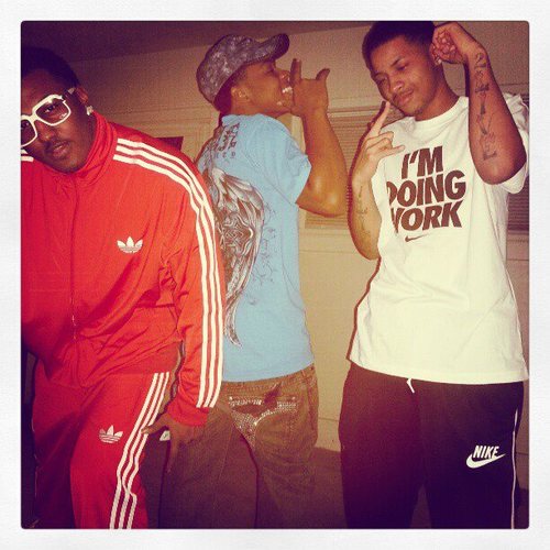 Baggin bitches, Rich Nigga Gang! Follow my BM @ILoveLeeLee