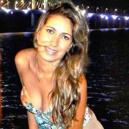 Feliz, Fisioterapeuta e acima de tudo Temente a Deus!!!