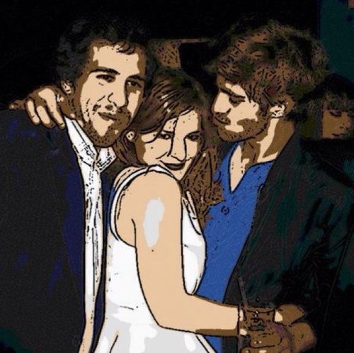 aysgzde's profile picture. I want my pink t-shirt back!