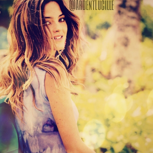 Bio in process. [THG-Literate/Multi-RP] {F.C. Alia Artiles}
