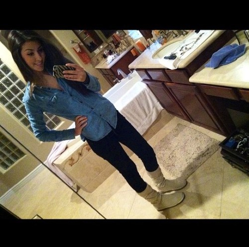 17|living life| single| follow me(;