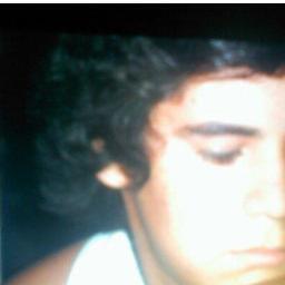 Krlito2013's profile picture. -Soy una persona común y corriente, solo que por demas estúpido..Aveces desconfio del mundo, aveces me siento solo y siento que nadie esta ahí para mi. Lose, av