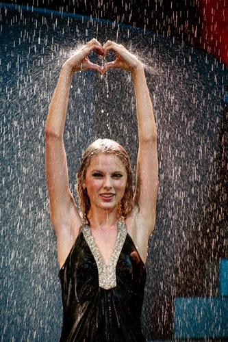 #swiftie #Taylorswift #fansite #Taylorswiftfans #music #countrymusic #love