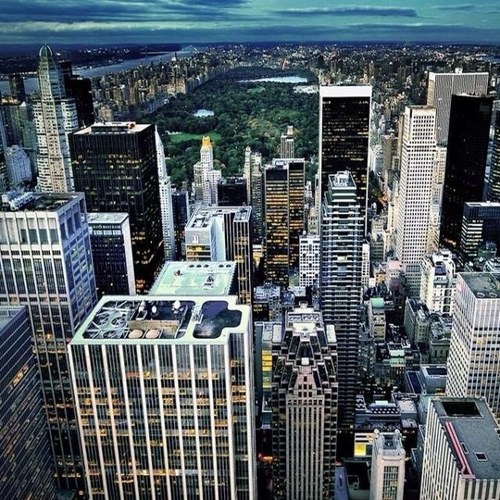 vazaragon's profile picture. 