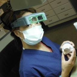 Aesthetic Ceramist/Dental Technician. Veneers, Implants, Whitening & Smile Design. http://t.co/u4n2ZN2N6I & https://t.co/bB9BPKkPp4. Travel Swimming Movies