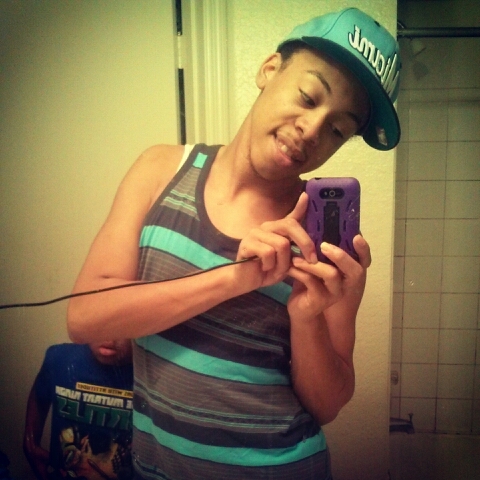 17| reefa be makin me feel betta |Gemini| in love since 10.29.10 #Gone