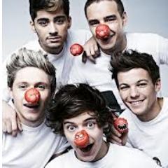 @real_liam_payne @zaynmalik @harry_styles @niallofficial @Louis_Tomlinson I LOVE YOU! :)