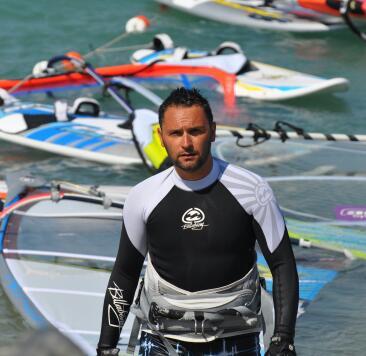 sincholoji's profile picture. Yerliler daha fazla ilerlemek istemiyor,beni takip edin...