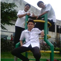 i love to play LOL (League Of Legends) and CrossFirePH
:))